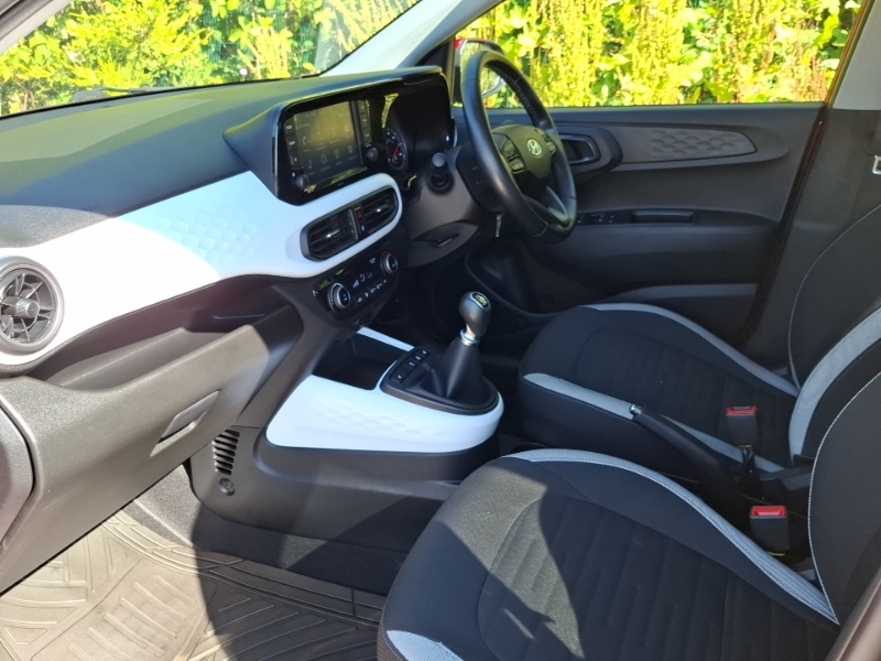 Hyundai I10 1.0 Mpi Premium Red #5