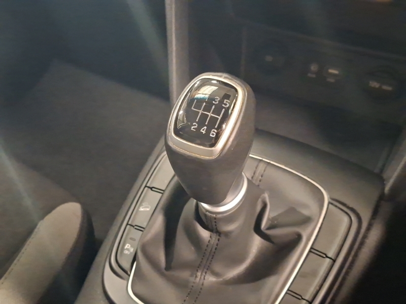 Hyundai Kona 64Kwh Premium Se Suv 7Kw Charge Grey #16