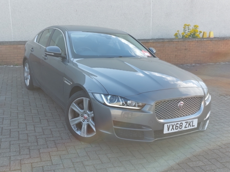 Jaguar XE 2.0D 180 Portfolio Awd Grey