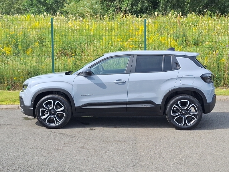 Jeep Avenger 1.2 E-hybrid Summit Dct ST75ESV Grey #4