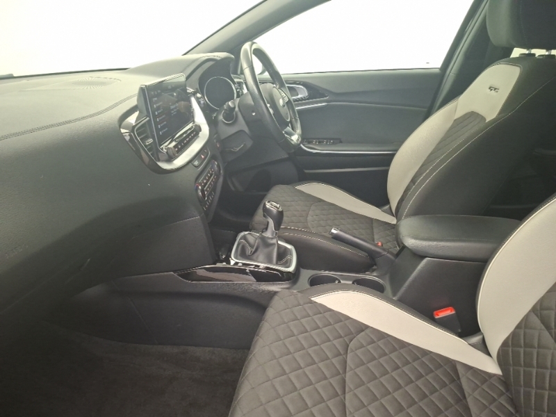 Kia Ceed 1.0T Gdi Isg Gt-line Black #5