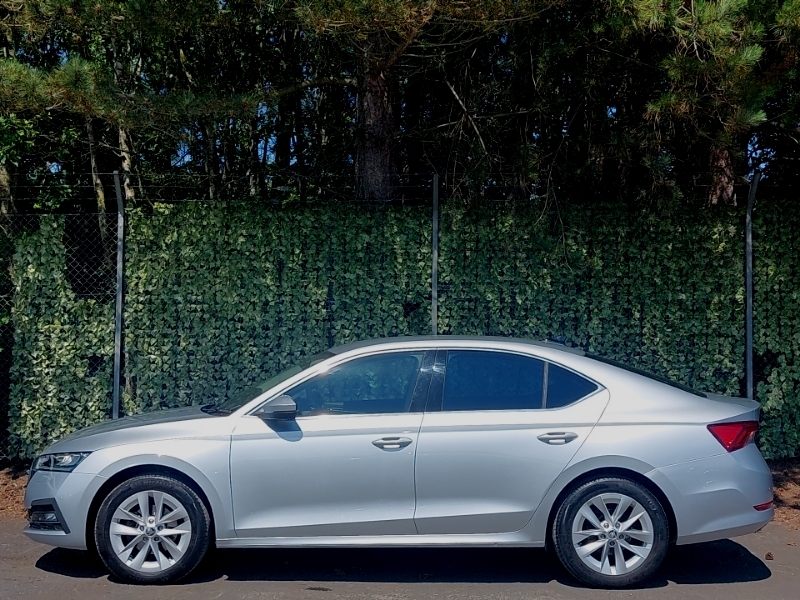 Skoda Octavia 2.0 Tdi 150 Se L Dsg Silver #4