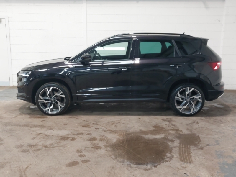 Skoda Karoq 1.5 Tsi Sportline Edition Black #4