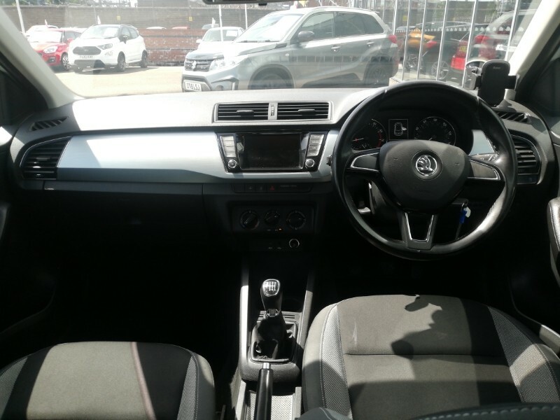 Skoda Fabia 1.2 Tsi Se White #3