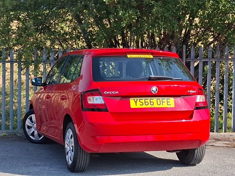 Skoda Fabia 1.0 Mpi 60 S Red #2