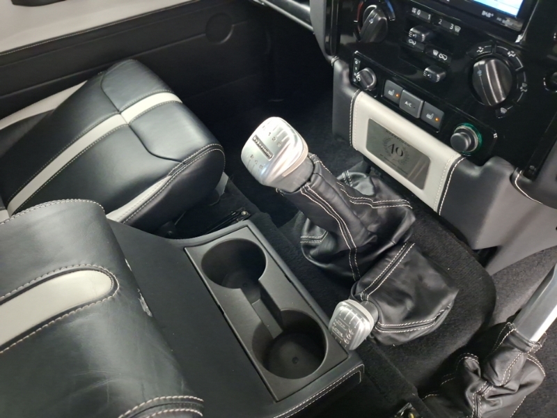 Land Rover Defender 2.0 Multitronic Black #10