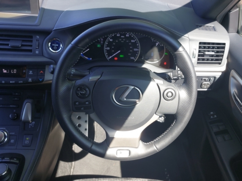 Lexus CT 200H 1.8 F-sport Cvt Premier Packsunroof Silver #8