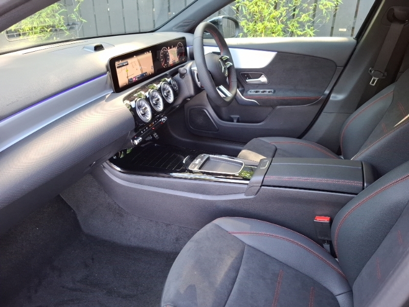 Mercedes-Benz A Class A200 Amg Line Executive Black #5
