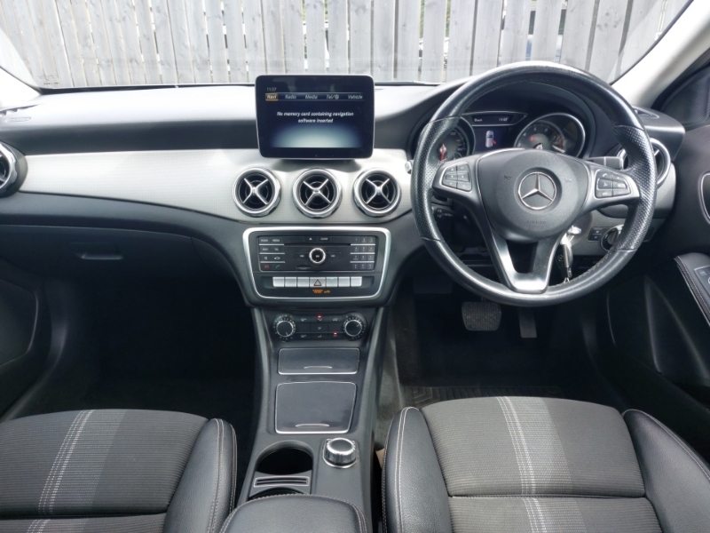 Mercedes-Benz GLA Class Gla 200 Urban Edition Grey #3