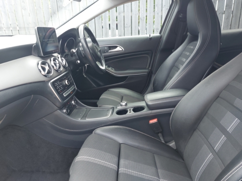 Mercedes-Benz GLA Class Gla 200 Urban Edition Grey #5