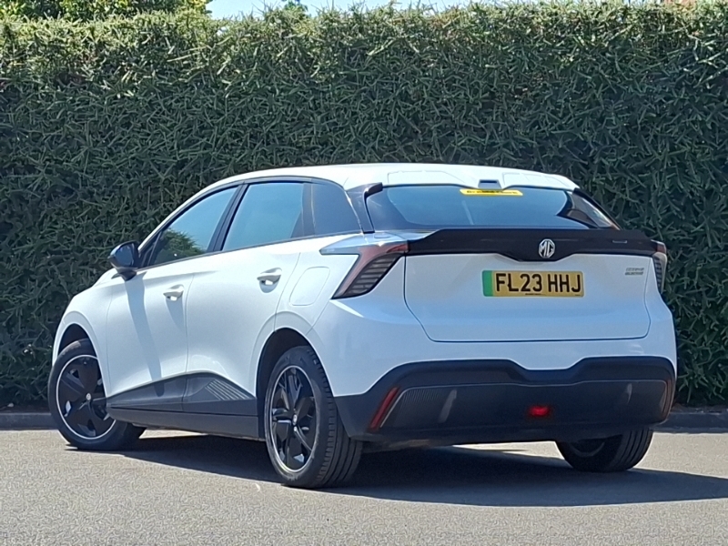 MG MG4 125Kw Se Ev 51Kwh FL23HHJ White #2