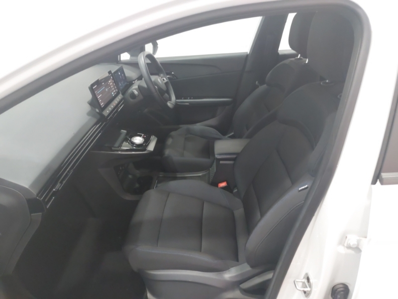 MG MG4 125Kw Se Ev 51Kwh White #5