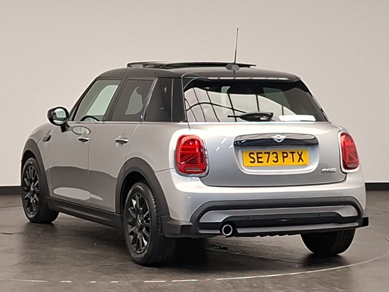 Mini Hatch 1.5 Cooper Classic SE73PTX Silver #2