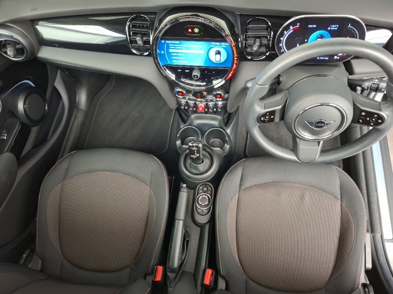 Mini Hatch 1.5 Cooper Classic SE73PTX Silver #4