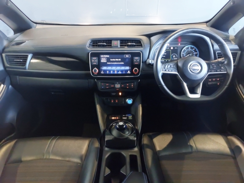 Nissan Leaf 110Kw N-connecta 39Kwh Grey #2
