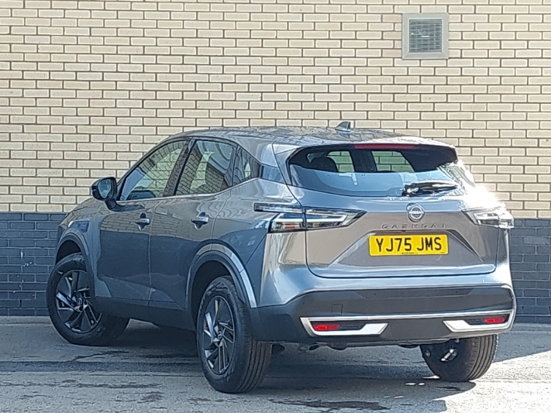 Nissan Qashqai 1.3 Dig-t Mh 158 Acenta Premium Xtronic Grey #2