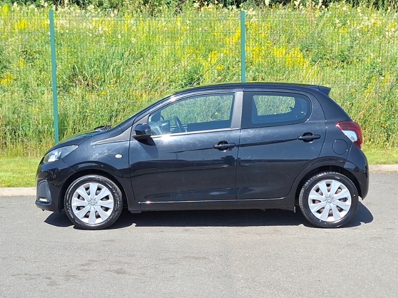 Peugeot 108 1.0 Active Black #4