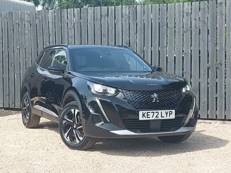 Peugeot 2008 1.2 Puretech Allure Premium Black