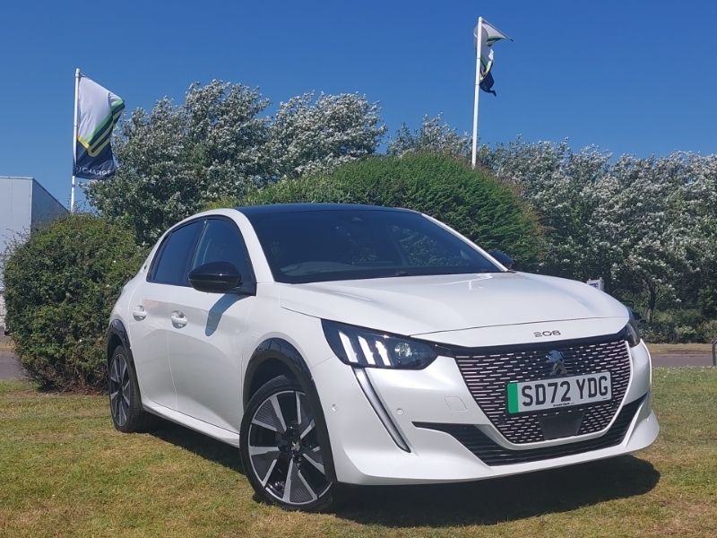 Peugeot e-208 100Kw Gt 50Kwh White