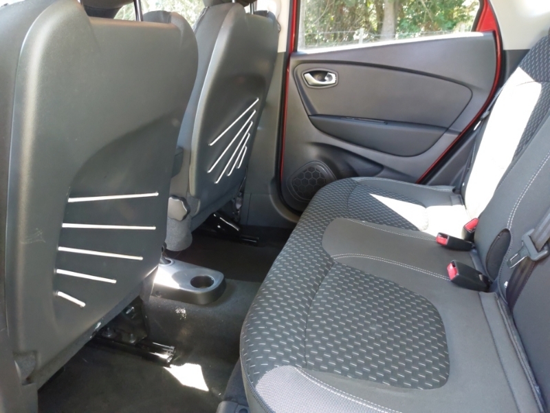 Renault Captur 0.9 Tce 90 Dynamique S Nav Red #6