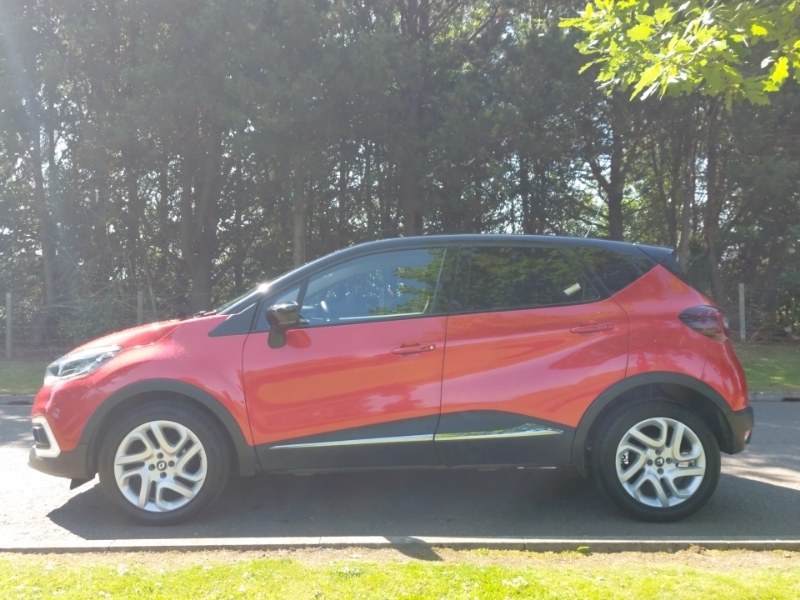 Renault Captur 0.9 Tce 90 Dynamique S Nav Red #4