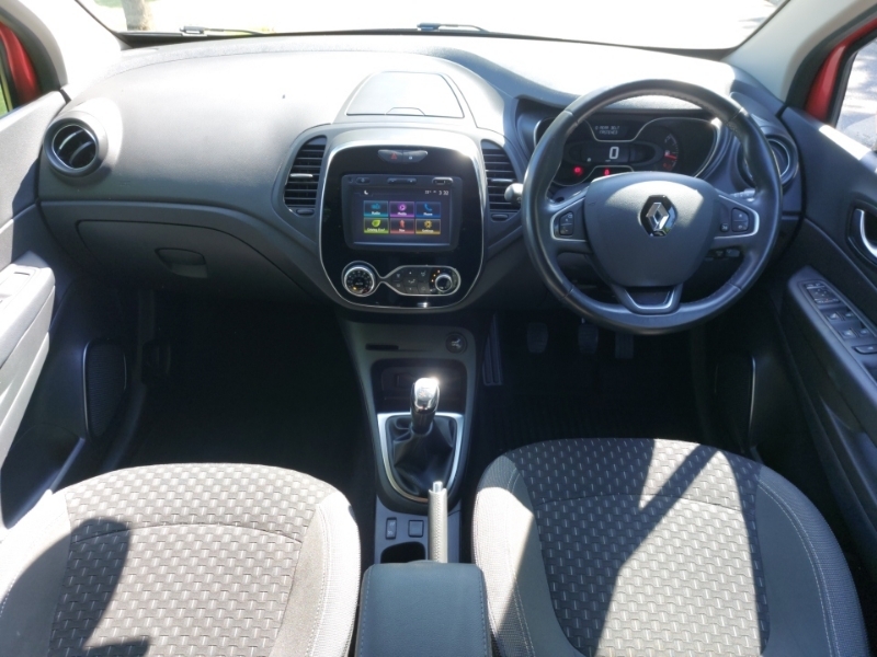 Renault Captur 0.9 Tce 90 Dynamique S Nav Red #3