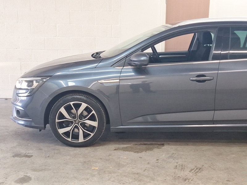Renault Megane Iconic E-tech Blue #19