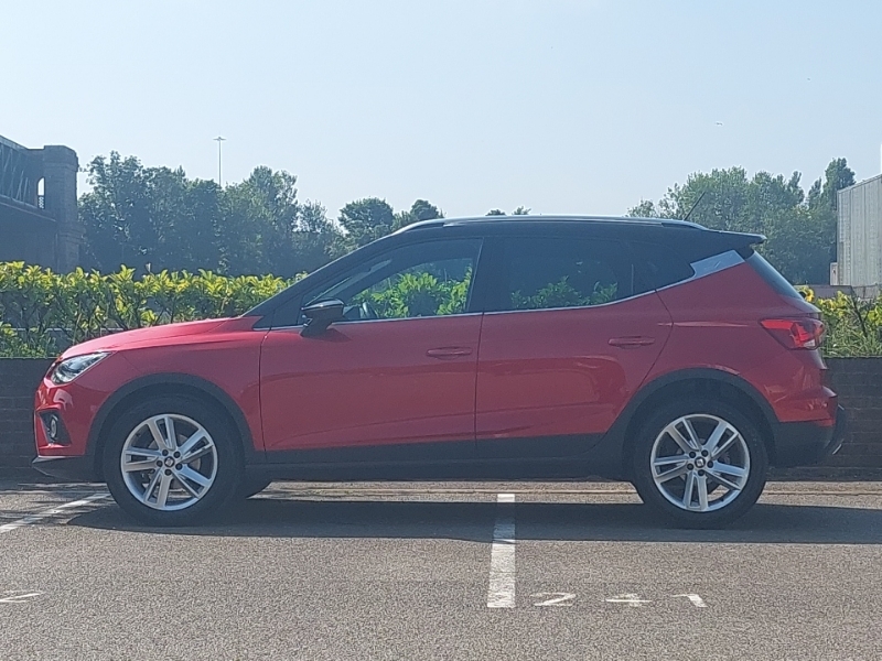 Seat Arona 1.0 Tsi 110 Fr Ez NG21FLK Red #4