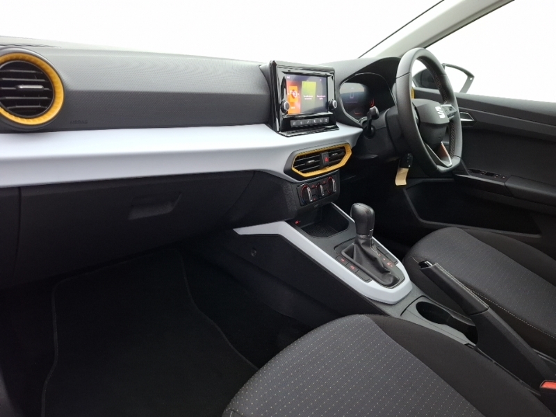 Seat Arona 1.0 Tsi 110 Se Dsg Black #5