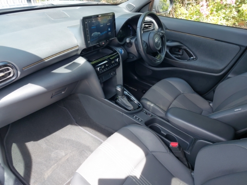 Toyota Yaris Cross 1.5 Hybrid Dynamic Cvt Silver #5