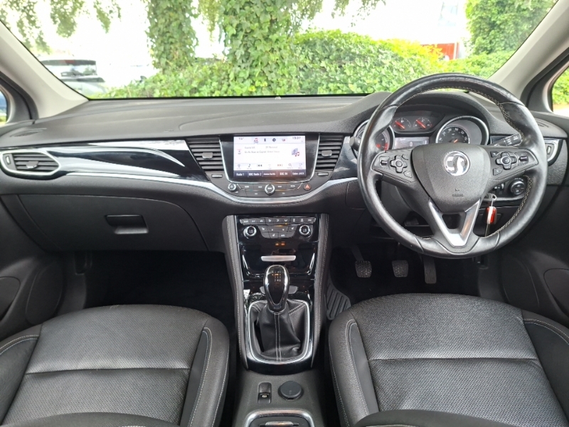 Vauxhall Astra 1.6T 16V 200 Elite Nav Black #3