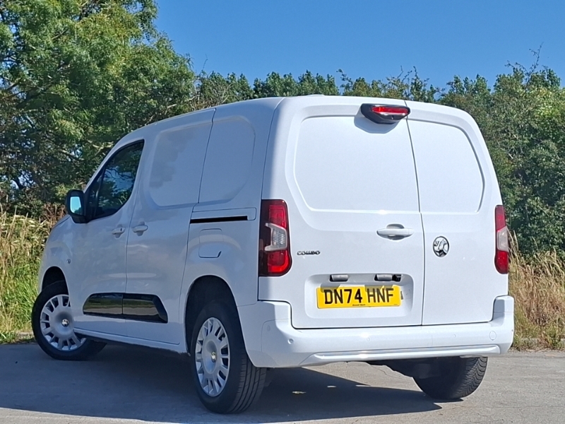 Vauxhall Combo 1.5 Turbo D 130Ps Pro H1 Van White #2