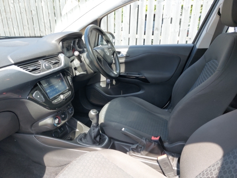 Vauxhall Corsa 1.4 75 Ecoflex Design SK66PYY White #5
