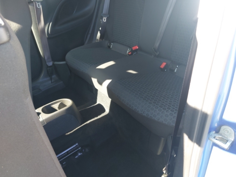Vauxhall Corsa 1.4 Se Nav AX19TXW Blue #6