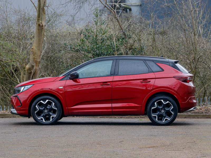Vauxhall Grandland 1.2 Turbo Ultimate Red #4