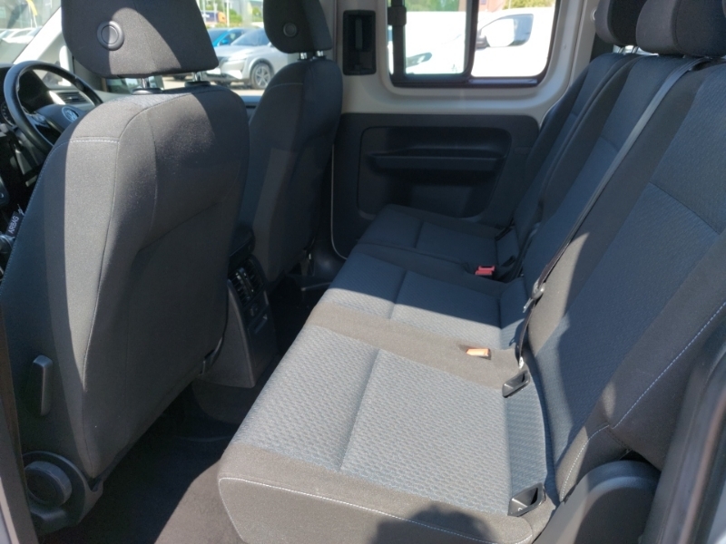 Volkswagen Caddy Maxi Life 2.0 Tdi Dsg Silver #6