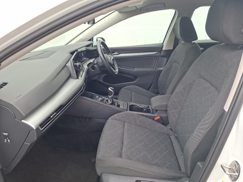 Volkswagen Golf 1.0 Tsi Life GF22VYR White #5