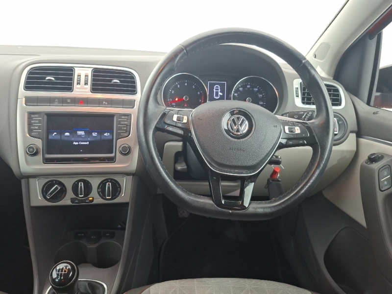 Volkswagen Polo Volkswagen Polo 1.2 Tsi Match Edition White #8
