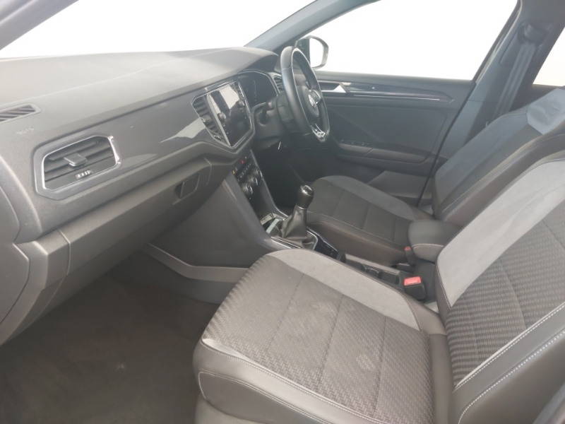 Volkswagen T-Roc 1.6 Tdi R-line MJ19MUW Black #5