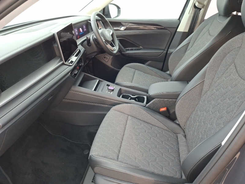 Volkswagen Tayron 1.5 Etsi Match Dsg7 7 Seat Area View Grey #5