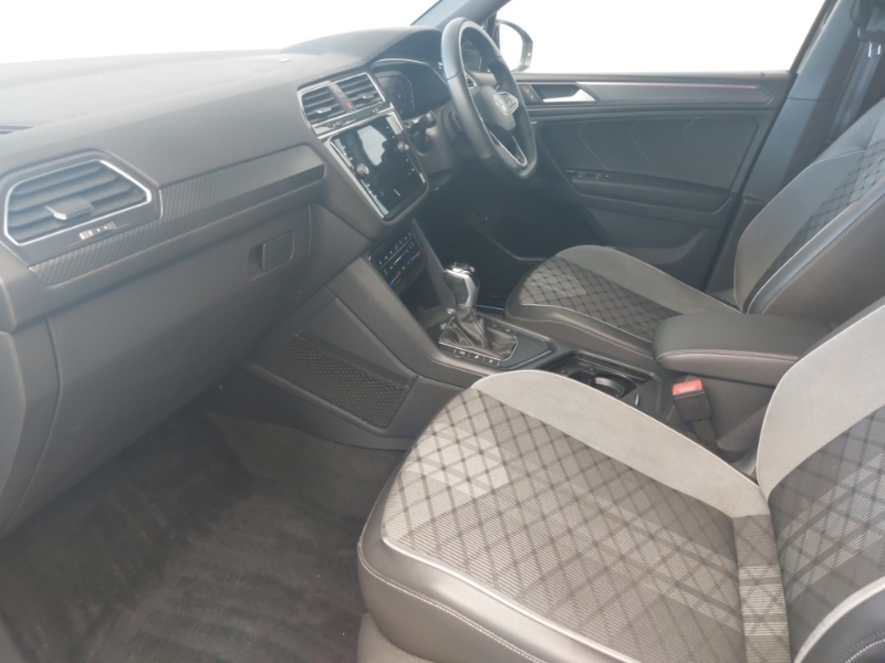 Volkswagen Tiguan Allspace 1.5 Tsi R-line Dsg Black #5
