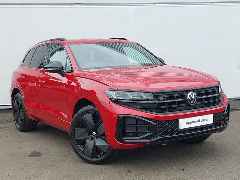 Volkswagen Touareg 3.0 V6 Tdi 4Motion 286 Black Edition Tip Red