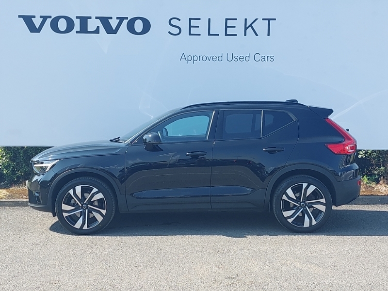 Volvo XC40 2.0 B3p Ultimate Dark OX73DNN Black #4