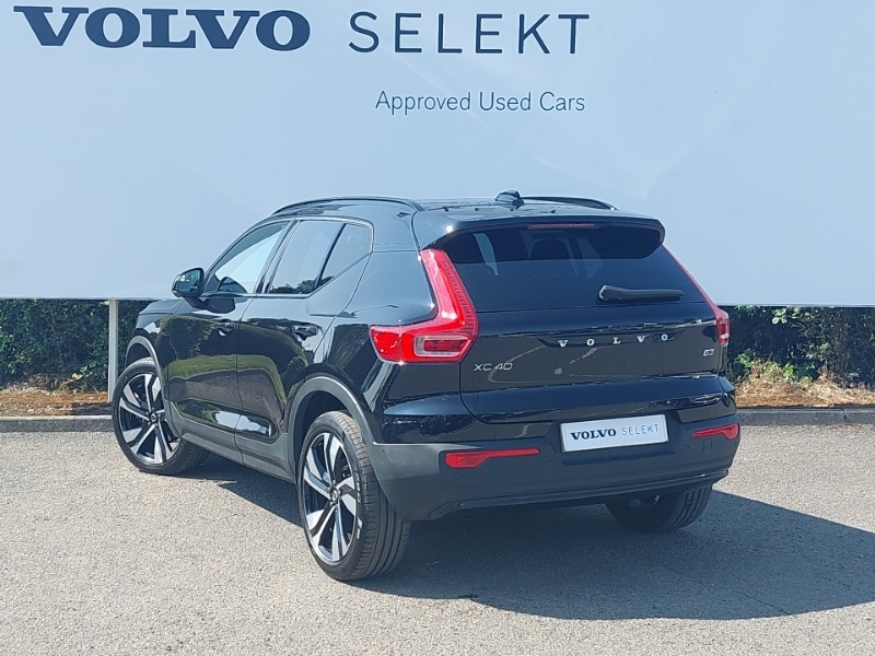 Volvo XC40 2.0 B3p Ultimate Dark OX73DNN Black #2