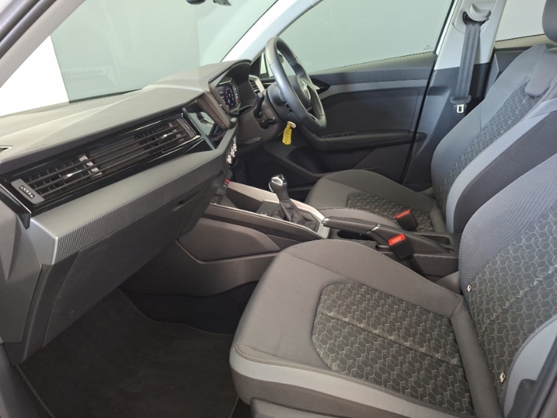 Audi A1 25 Tfsi Sport S Tronic White #5
