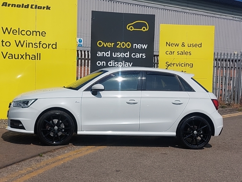 Audi A1 1.4 Tfsi 150 Black Edition White #4
