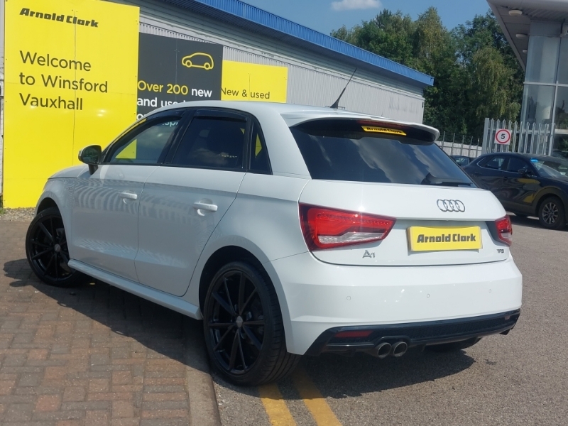 Audi A1 1.4 Tfsi 150 Black Edition White #2