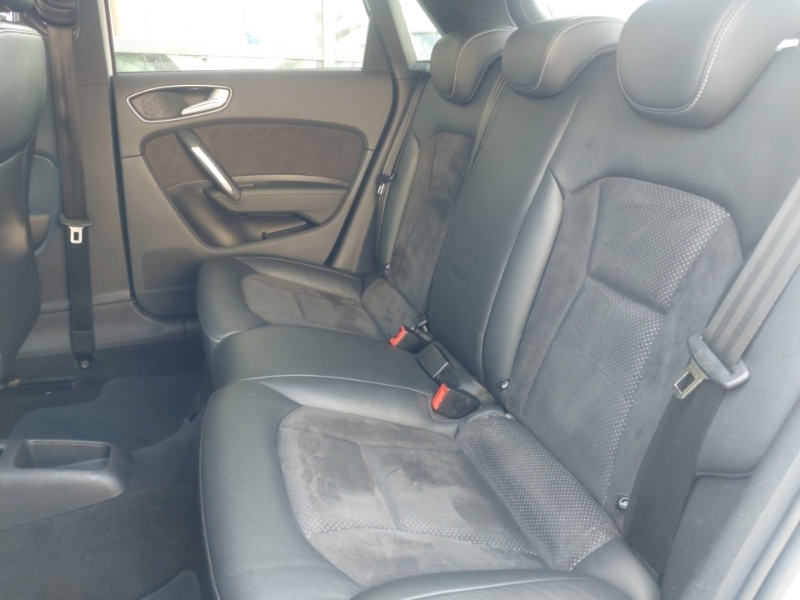 Audi A1 1.4 Tfsi 150 Black Edition White #6