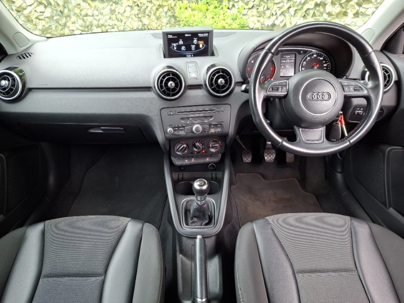 Audi A1 1.6 Tdi Sport Blue #3