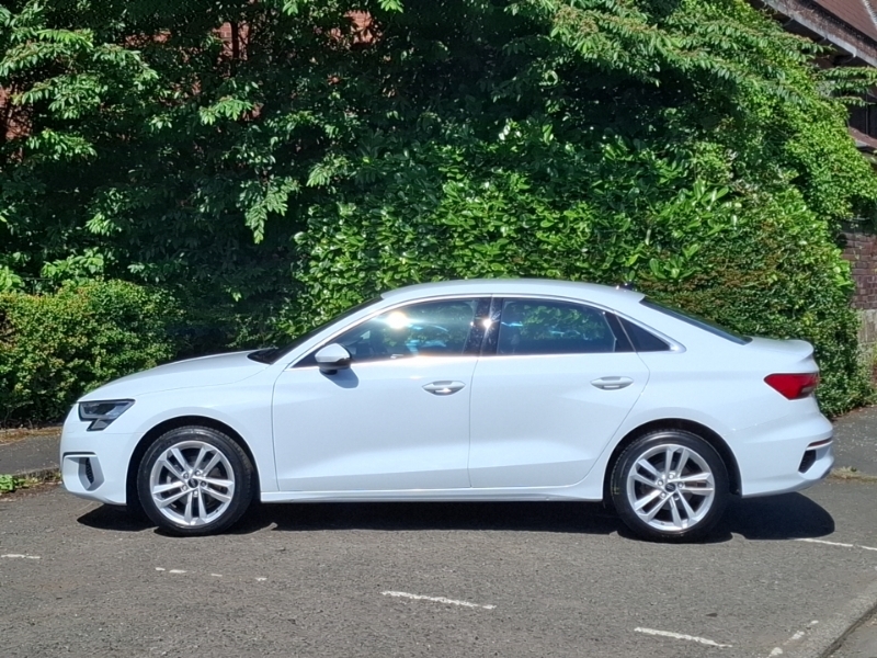 Audi A3 35 Tfsi Sport S Tronic White #4